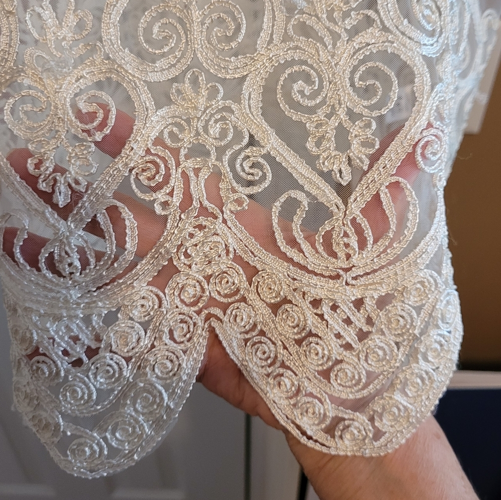 Ooh La La lace top, S/M, Ivory